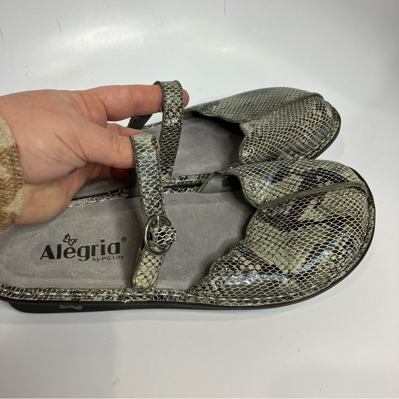 Alegria snake skin print mary Jane mules gray cream size 39 - Picture 4 of 9